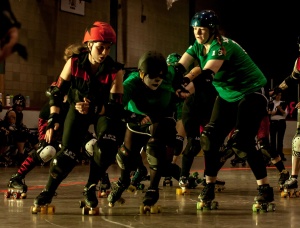 Miracle Whips jamming against the Thames Fatales. (Photo by Joe Mac)