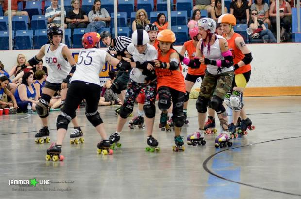 It was an all-Quebec final at the Fresh and the Furious 2015 as Roller Derby Quebec squared off against Montreal Roller Derby (Photo by Jeff Davad courtesy of Jammer Line Magazine)